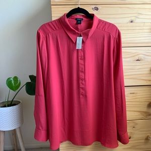 NWT Beautiful Ann Taylor Blouse🌹